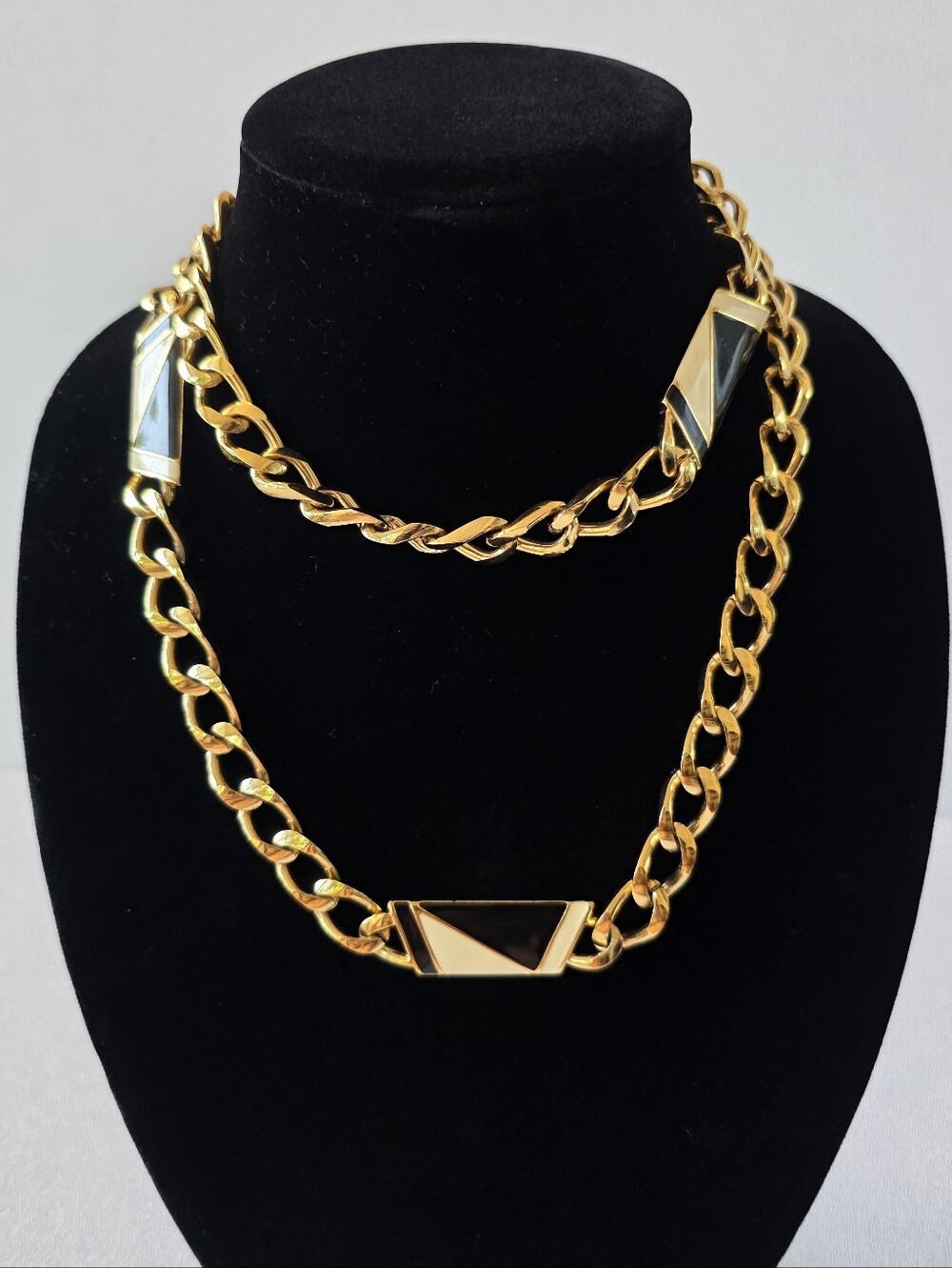 Monet Chunky Vintage  Black Cream Enamel Gold Chain Necklace 80s Statement